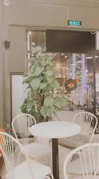 Savani Coffee & Tea
