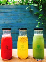 Nước &#233;p dưa hấu - Nước &#233;p chanh leo - Nước &#233;p cần t&#226;y - dứa - t&#225;o trong chai mang đi 35.000 Đ - 30.000 Đ - 45.000 Đ Freeship khu vực Linh Đ&#224;m cho h&#243;a đơn tr&#234;n 50.000 Đ SĐT Đặt h&#224;ng online : 0931 116 125