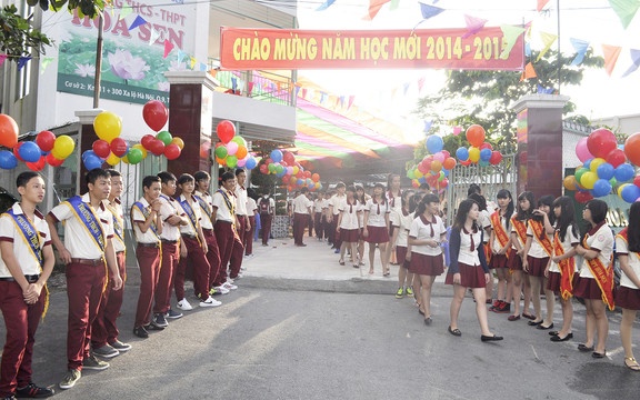 Trường THCS - THPT Hoa Sen