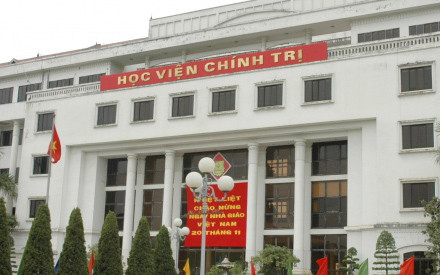 Học Viện Chính Trị