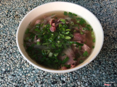 phỏ bò tái