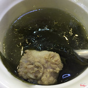 Canh rong biển sườn non