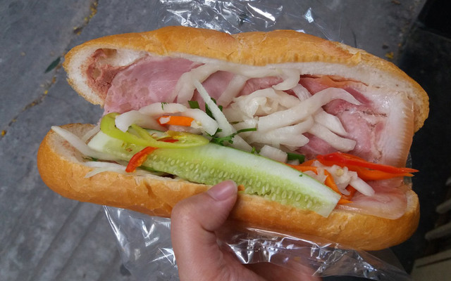 Lương Phan 17 - Lò Bánh Mì