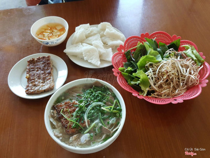 Bún chả quạt và bún đầy đủ