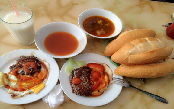 Bánh Mì Phố Cổ