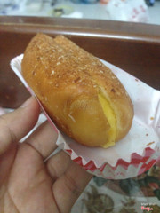 Donut trứng muối