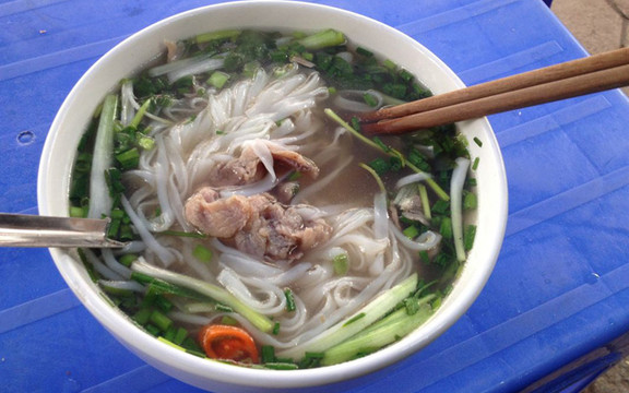 Phở Bò Tái Chín - Thụy Khê