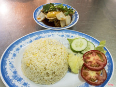 Cơm sườn xào chua ngọt - 33k