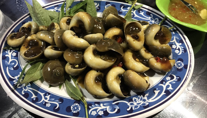 Quán Ốc Cô Hồng