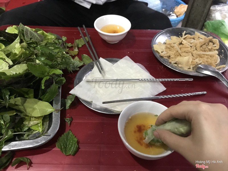 Nem thính trộn tai
