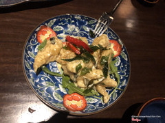 Gà chiên sốt mayonaise và tương marmite