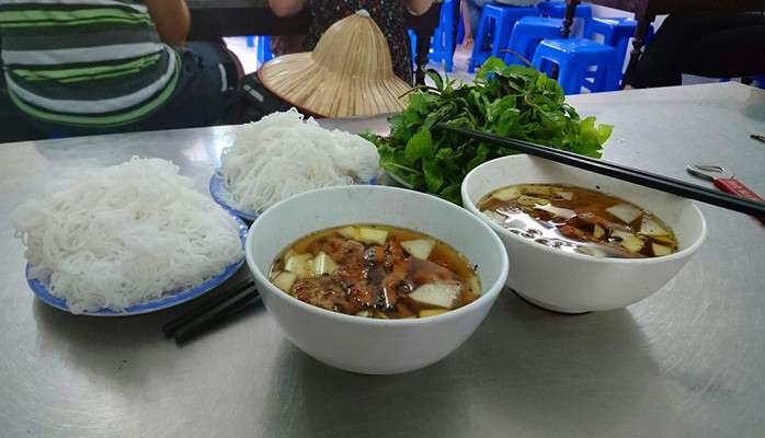 Linh Sơn Quán - Bún Chả Hà Nội