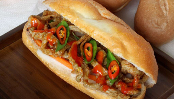 Cô Ốc - Bánh Mì Chả Cá