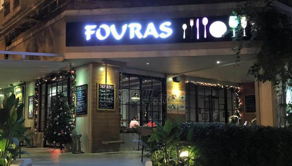 Fouras Café & Restaurant