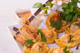 Bánh tôm sâm bố chính chiên giòn