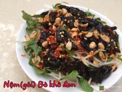 Nộm b&#242; kh&#244; đen