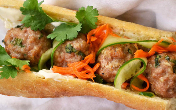 Bánh Mì Bãi Dứa