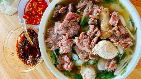 Bún Bò Huế Số 1 Cẩm Phả