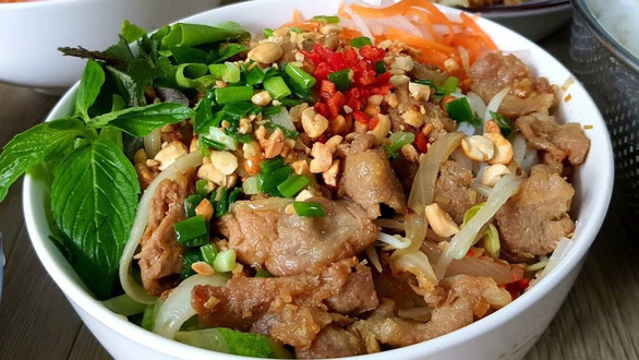 A Phì - Trái Cây Tô, Chè Dưỡng Nhan & Mật Ong Rừng