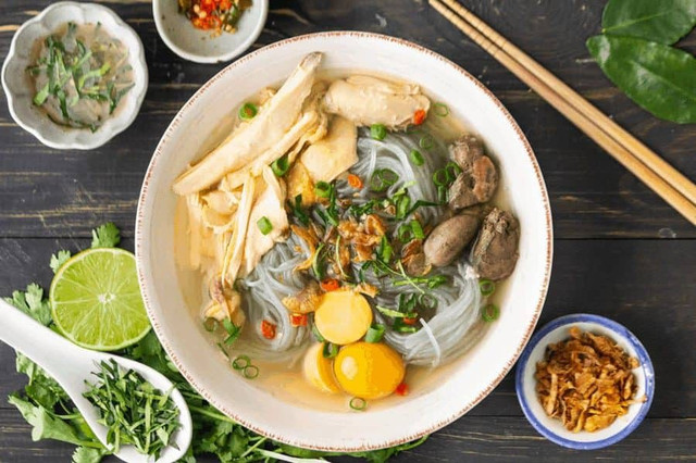 Gỏi Gà Vịt Hưng Ơi - Cháo, Bún & Miến - Nguyễn Văn Khối