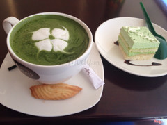 Greentea Latte & Matcha mousse