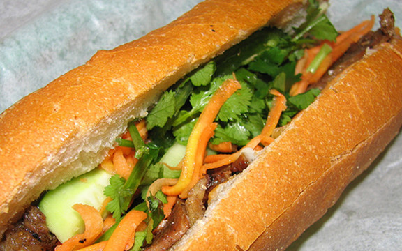 Bánh Mì Nóng