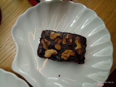 Brownie khá ổn, không hợp khẩu vị của mình lắm nhưng bạn mình thì thích