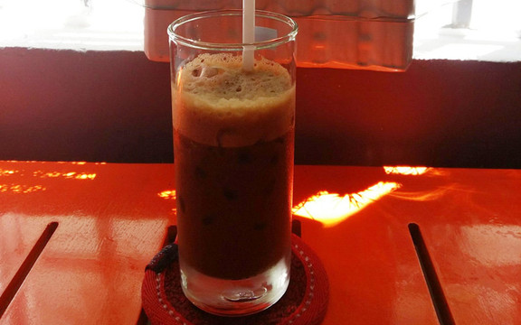 Bốn Mùa Cafe