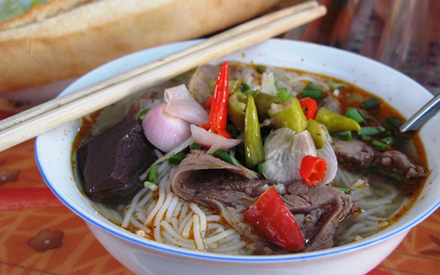 Bé Thúy - Bún Bò & Bánh Canh