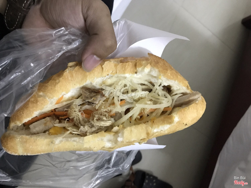 Bánh mì ốp la + thịt