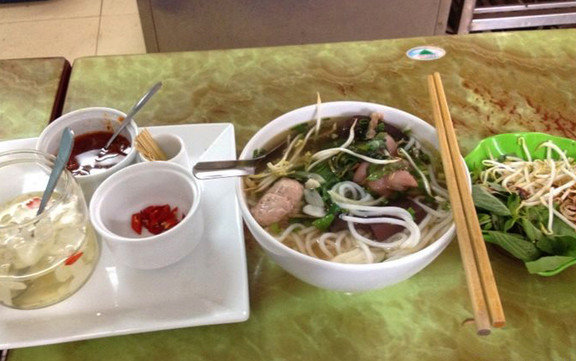 Bún Bò Huế - Mai Hắc Đế