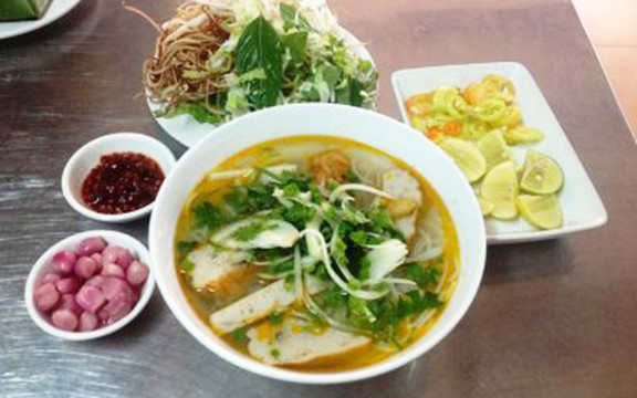 Cô Tuyết - Bún Cá & Phở