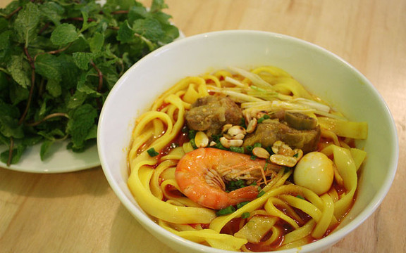 Bánh Bèo - Mì Quảng