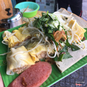 bánh cuốn trứng