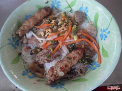 Tô bún ko chả giò