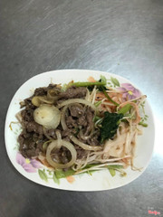 Hủ tiếu xào bò