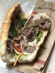 Sr nha thật ra nhiều bò lắm nhưng nó bị dính bên mặt kia bánh mì rồi ;-;