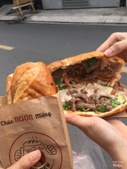 Bánh mì bò tiêu đen