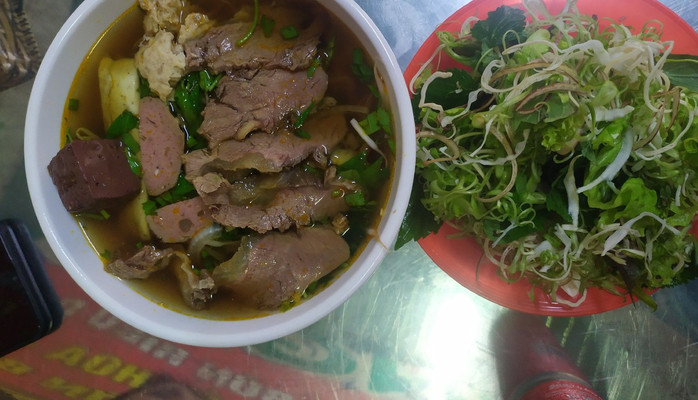 Vượng 999 - Bún Bò Huế - Lẩu Đuôi Bò