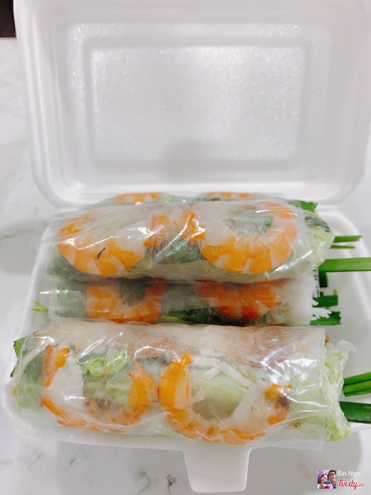 Gỏi cuốn tôm thịt