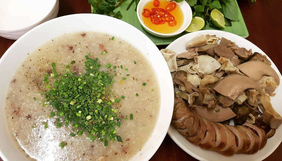 Tuấn Vẩu - Cháo Lòng, Lòng Trần & Cơm Đùi Gà