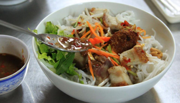 Cô Lài - Bún Mắm Nêm, Bún Xì Dầu & Gỏi Cuốn