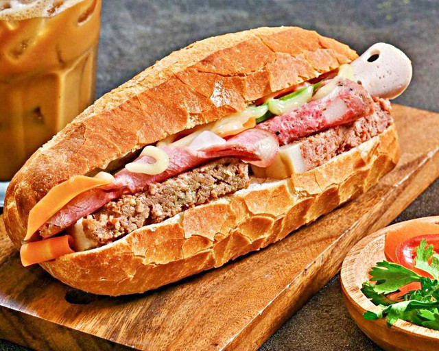 Bánh Mì & Xôi Mặn Sài Gòn 101 - Nhật Lệ