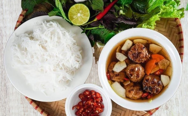 Bún Chả Chú Tuấn - Phạm Ngọc Thạch