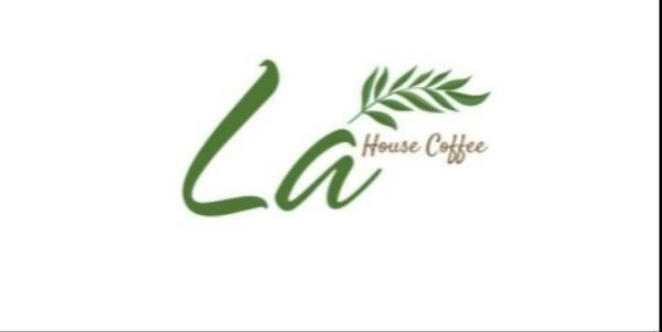 Lá House Coffee - Cách Mạng Tháng 8