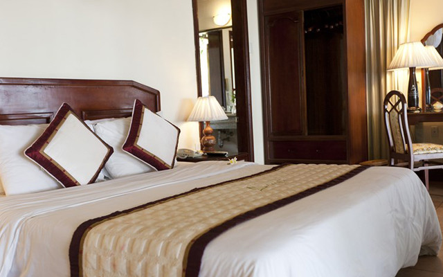 Nhà Nghỉ 28 - Nguyễn Tất Thành