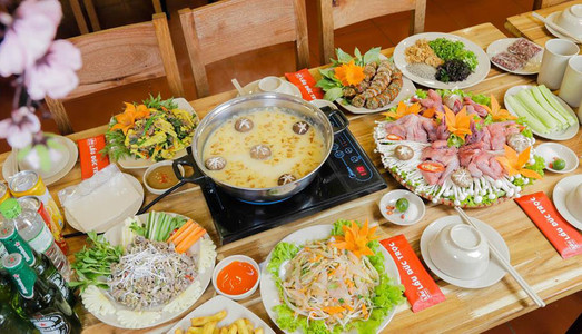 Lẩu ếch tụ tập cuối tuần