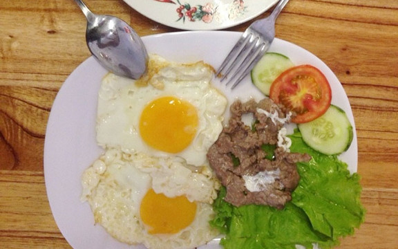 Cafe & Điểm Tâm Máy Lạnh