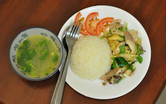 Gà Ta Quỳnh Như