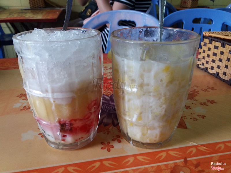 Chè sương sa hạt lựu và chè bưởi : 15K / cốc